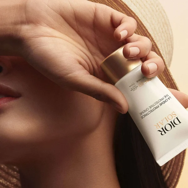 remise en ligne Dior Solar La Crème Protectrice Visage SPF 50 – Crème Solaire Visage SPF 50 5