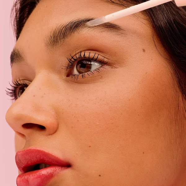Benefit Cosmetics Hubba Brow – Sérum Revitalisant Pour Les Sourcils grande surprise 5