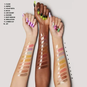 MAC Squirt Plumping Gloss Stick – Gloss En Stick Repulpant Couleurs variées 11