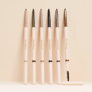 mode RARE BEAUTY Brow Harmony Precision Pencil – Crayon à Sourcils 16